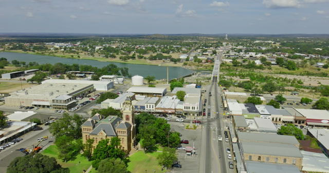 video_i3_tx_llano_20251023_009.mov